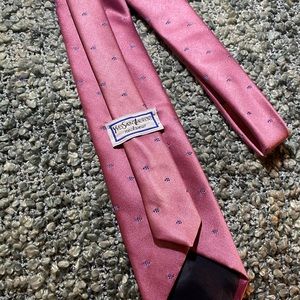 Yves Saint Laurent Men’s tie